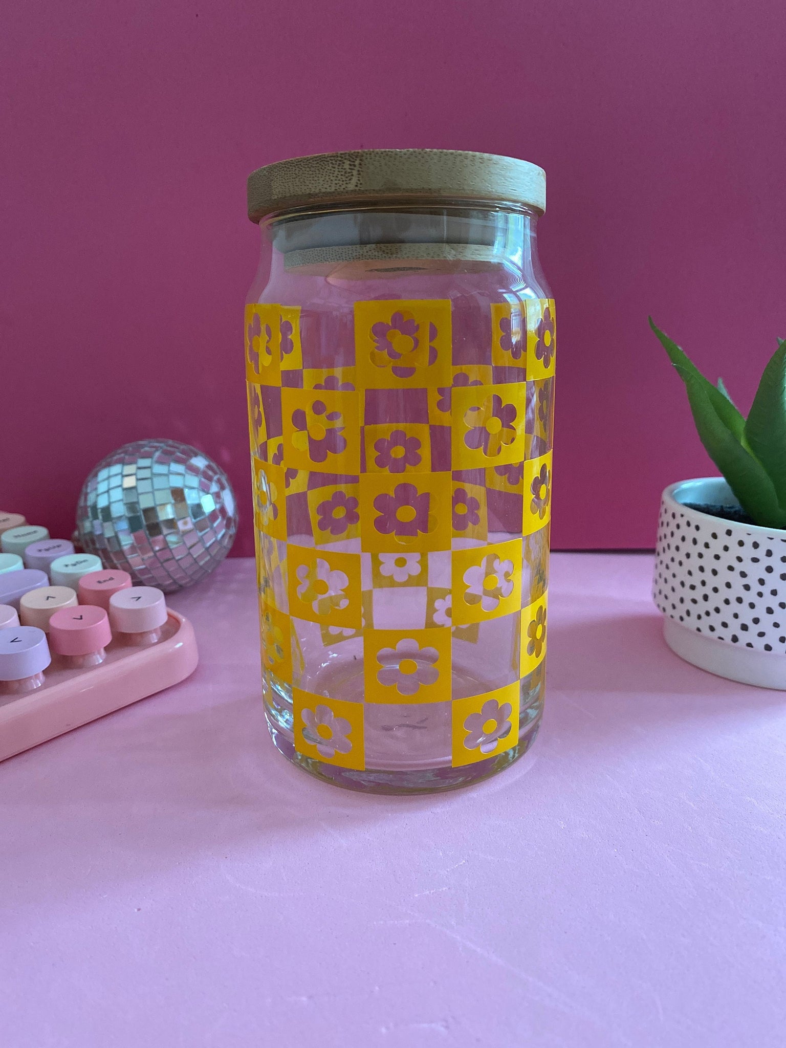Libbey Iced Coffee Cup, Coffee Cup, Coffee Glass, Beer Glass Can, Checker Print, Coffee Cup, Coffee Lover Gift, Aesthetic Glass Beer Can